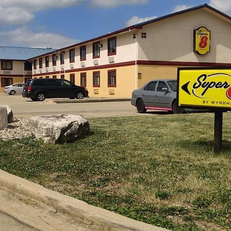 Super 8 By Wyndham Champaign Exterior foto
