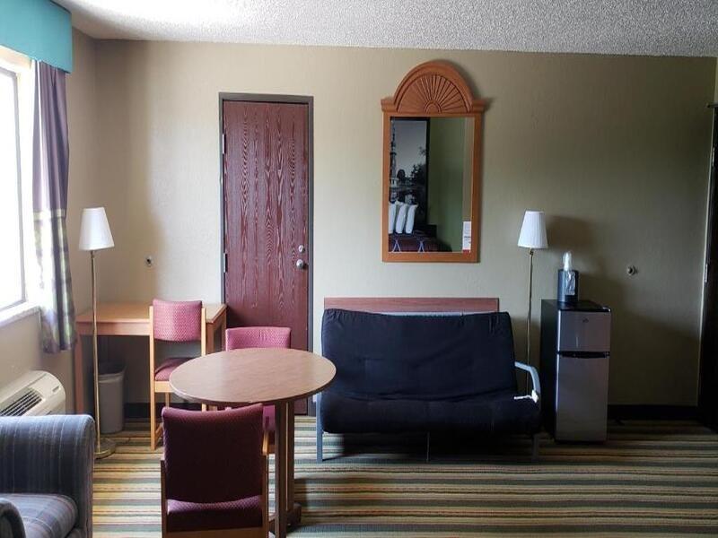 Super 8 By Wyndham Champaign Exterior foto