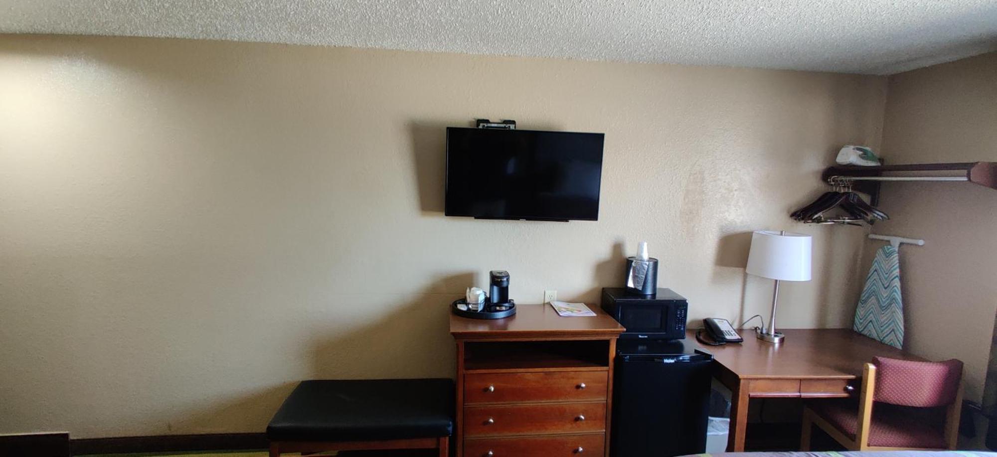 Super 8 By Wyndham Champaign Quarto foto