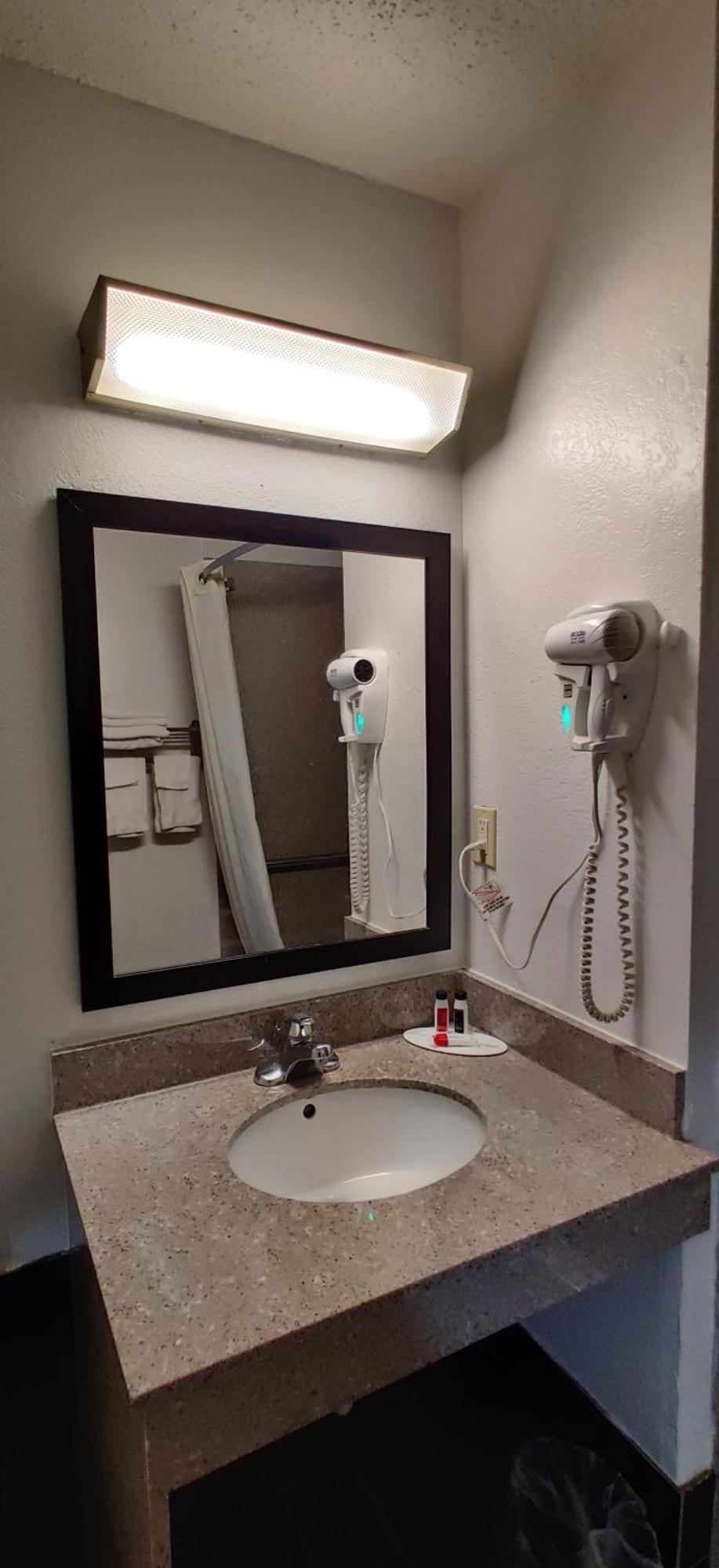 Super 8 By Wyndham Champaign Quarto foto