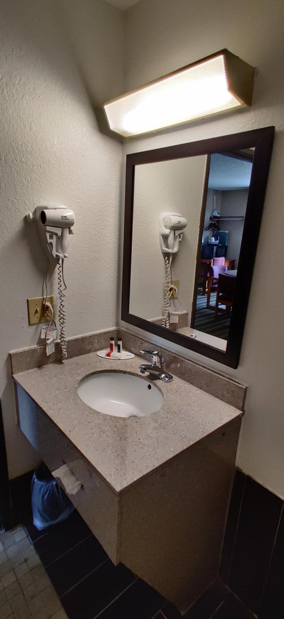 Super 8 By Wyndham Champaign Quarto foto